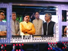 
      
      MP CM Yadav holds 'postitive' talks with Submer in Barcelona
      
      