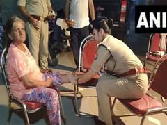 
      
      CO invests time in providing selfless service to  Kanwar Yatris
      
      