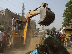 
      
      Lahore traders left in limbo as govt plans demolition of shops
      
      