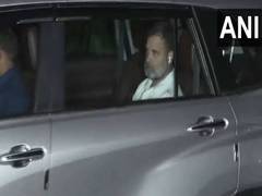 
      
      Congress floor leaders hold meeting, discuss Pahlagam
      
      