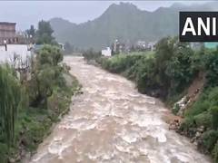 
      
      J-K: Heavy rain triggers flood-like situation in Rajouri
      
      