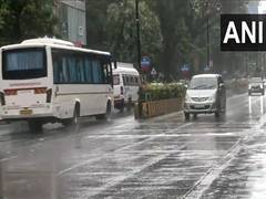 
      
      Light rain lashes parts of Mumbai, brings relief from humidity
      
      
