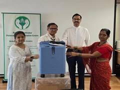 
      
      Masala King Dr.Dhananjay Datar Gifts Oxygen Kits to Patients
      
      