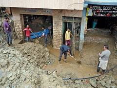 
      
      HP: 432 roads blocked, 197 water supply schemes disrupted 
      
      