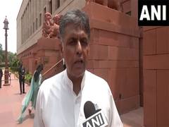 
      
      Manish Tewari reiterates JD(U) MP Ghiridhari Yadav's remarks
      
      
