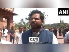 
      
      Congress leader slams BJP, backs Dattatraya for VP post
      
      