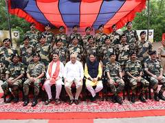 
      
      Gujarat CM interacts with BSF Jawans at Nadabet in Banaskantha
      
      