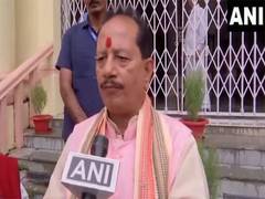 
      
      Bihar Dy CM slams RJD's Rabri Devi over Tejashwi attack claims
      
      
