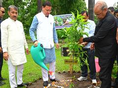
      
      'Ek Ped Maa Ke Naam' campaign led by Uttarakhand CM leaves 
      
      