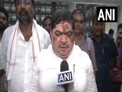 
      
      Telangana: Cong leaders to meet Prez Murmu over OBC reservation
      
      
