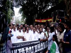 
      
      Kerala Congress protest against arrest of 2 nuns in Chhattisgarh
      
      