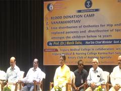 
      
      Agartala: Tripura CM Manik Saha attends Blood Donation camp at TM
      
      