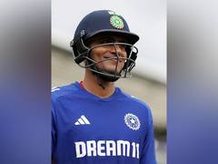 
      
      ENG win toss for 5th consecutive time, opt to bowl against India
      
      