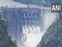
      
       J-K: Baglihar Dam in Ramban opens all spillway gates following h
      
      