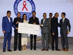
      
      GJEPC along with Anil Kapoor donated Rs 75 lakh to best NGO
      
      