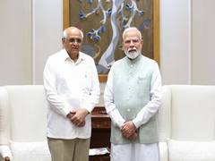 
      
      Gujarat CM meets PM Modi, discusses development of industry
      
      