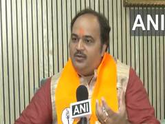 
      
      “Why are we silent?”: Shiv Sena (UBT) Anand Dubey on Trump’s 25 p
      
      