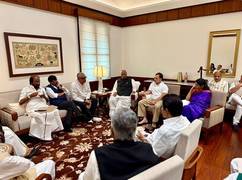 
      
      INDIA Bloc floor leaders to meet in Rajya Sabha LoP office
      
      