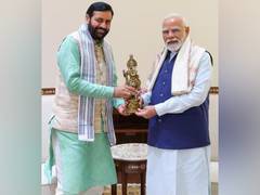 
      
      Haryana CM meets PM Modi, discusses state’s welfare initiatives
      
      