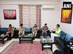 
      
      Uttarkashi: CM Dhami oversees rescue operation, holds meeting
      
      