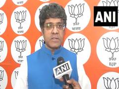 
      
      CR Kesavan slams Rahul Gandhi over EC allegations
      
      