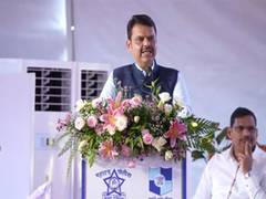 
      
      Maharashtra CM inaugurates key projects for Pune Police
      
      