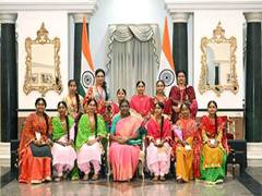 
      
      President Murmu celebrates Raksha Bandhan with students 
      
      