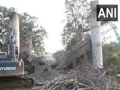 
      
       Gate Construction Collapse at Koradi Mahalaxmi Jagdamba Mandir
      
      