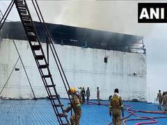 
      
      Fire breaks out at mushroom cold storage in UP's Mainpuri
      
      
