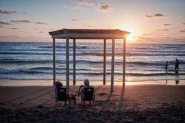 
      
      Historic heatwave to grip Israel, authorities warn of health risk
      
      