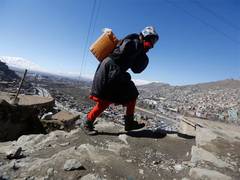 
      
      Kabul residents face severe water shortage, long queues daily
      
      