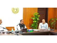 
      
      Telangana Minister Komatireddy Venkat Reddy meets producers
      
      