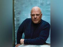 
      
      Michael Chiklis says critics 
