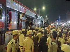 
      
      Chennai sanitation workers’ 13-day protest ends with detentions
      
      