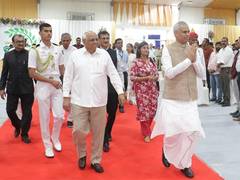 
      
      Gujarat Governor chairs at-home program on Independence Day eve
      
      