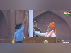 
      
      PM Modi opts for saffron turban I-Day 2025
      
      