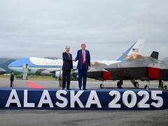
      
      At Alaska summit, Putin declines to comment on ceasefire
      
      