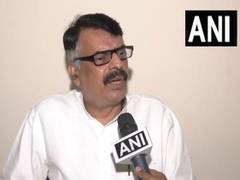 
      
      Congress leader Rajesh Thakur condoles Ramdas Soren's demise 
      
      