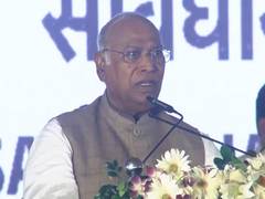 
      
      Congress chief Mallikarjun Kharge extends greetings on Janmashtam
      
      