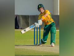 
      
      Ellis explains challenge of containing CSK teammate Brevis 
      
      