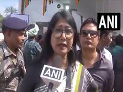 
      
      Mahua Maji demands Bharat Ratna for Shibu Soren
      
      