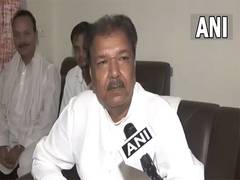 
      
      Dilip Jaiswal slams ‘Voter Adhikaar Yatra’, calls Punctured tire
      
      