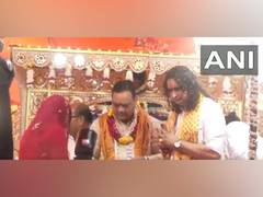
      
      Rajasthan CM Bhajanlal Sharma offers prayers in Jaipur
      
      