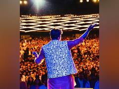 
      
      Zakir creates history with first-ever Hindi comedy show at MSG
      
      