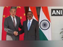 
      
      Chinese FM Wang Yi meets NSA Ajit Doval in Delhi
      
      