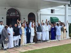 
      
      INDIA bloc picks B Sudershan Reddy as candidate for VP polls
      
      