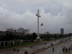 
      
      Pak: Christian leaders stage sit-in in Jaranwala, demand justice 
      
      