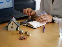 
      
      Home Loan Tenure Selection: Impact on EMI 
      
      