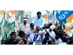 
      
      Rahul Gandhi and Tejashwi Yadav take part in Voter Adhikar Yatra
      
      