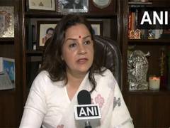 
      
      We will oppose Constitution amendment bil: Priyanka Chaturvedi
      
      